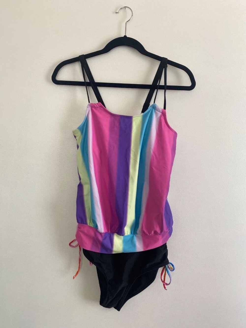 Rainbow Stripe 2-Piece Tankini Swimsuit With Adjustable Straps & Ruching Size S